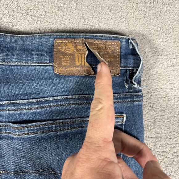 Diesel Skinzee Jeans Women’s Size 30x30 Medium Wash Distressed Super Slim Skinny - Picture 15 of 15